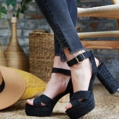 Mata Kaftan Black Women's Heel What's New