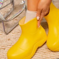 Mata Rainstorm Yellow Women's Boot What's New