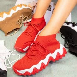 Mata Revolution Red Women's Flat Shoes