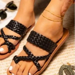 Mata What's New Vintage Black Women's Sandal